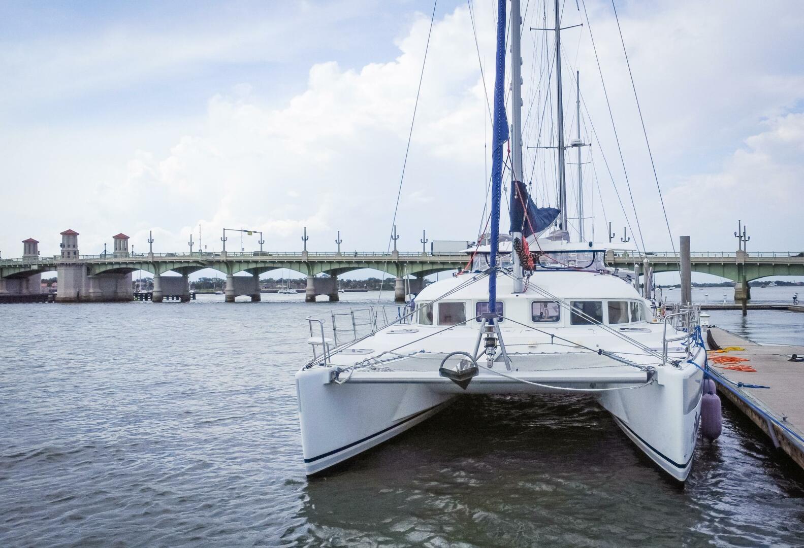 38ft Lagoon Yacht For Sale