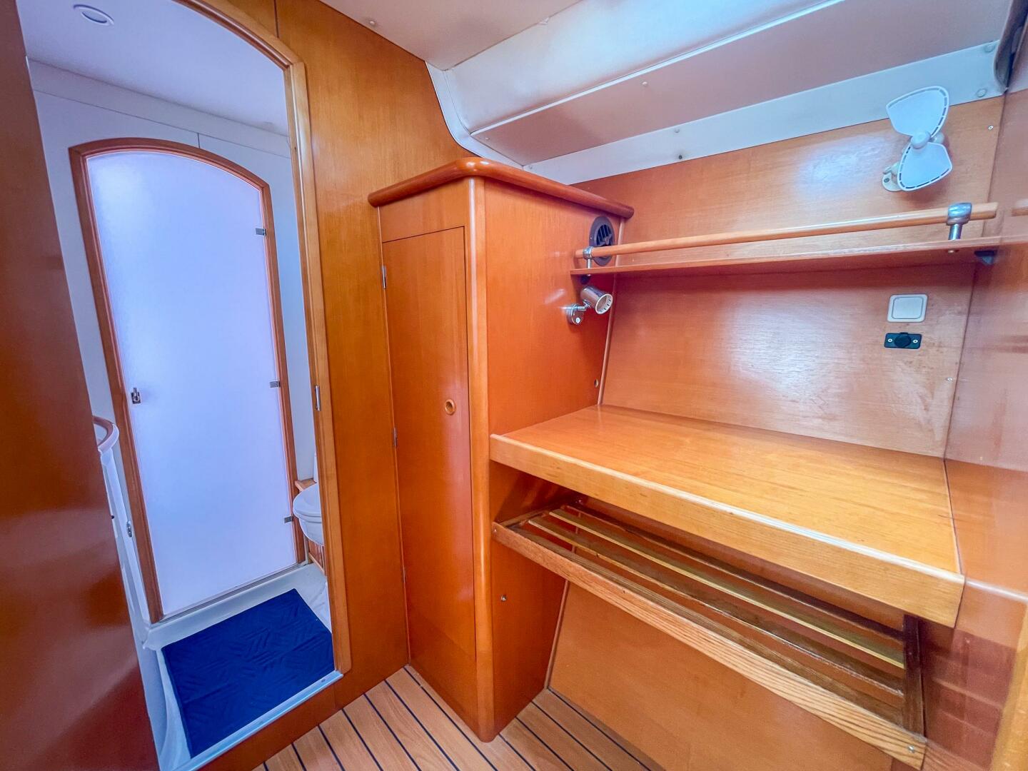 38ft Lagoon Yacht For Sale
