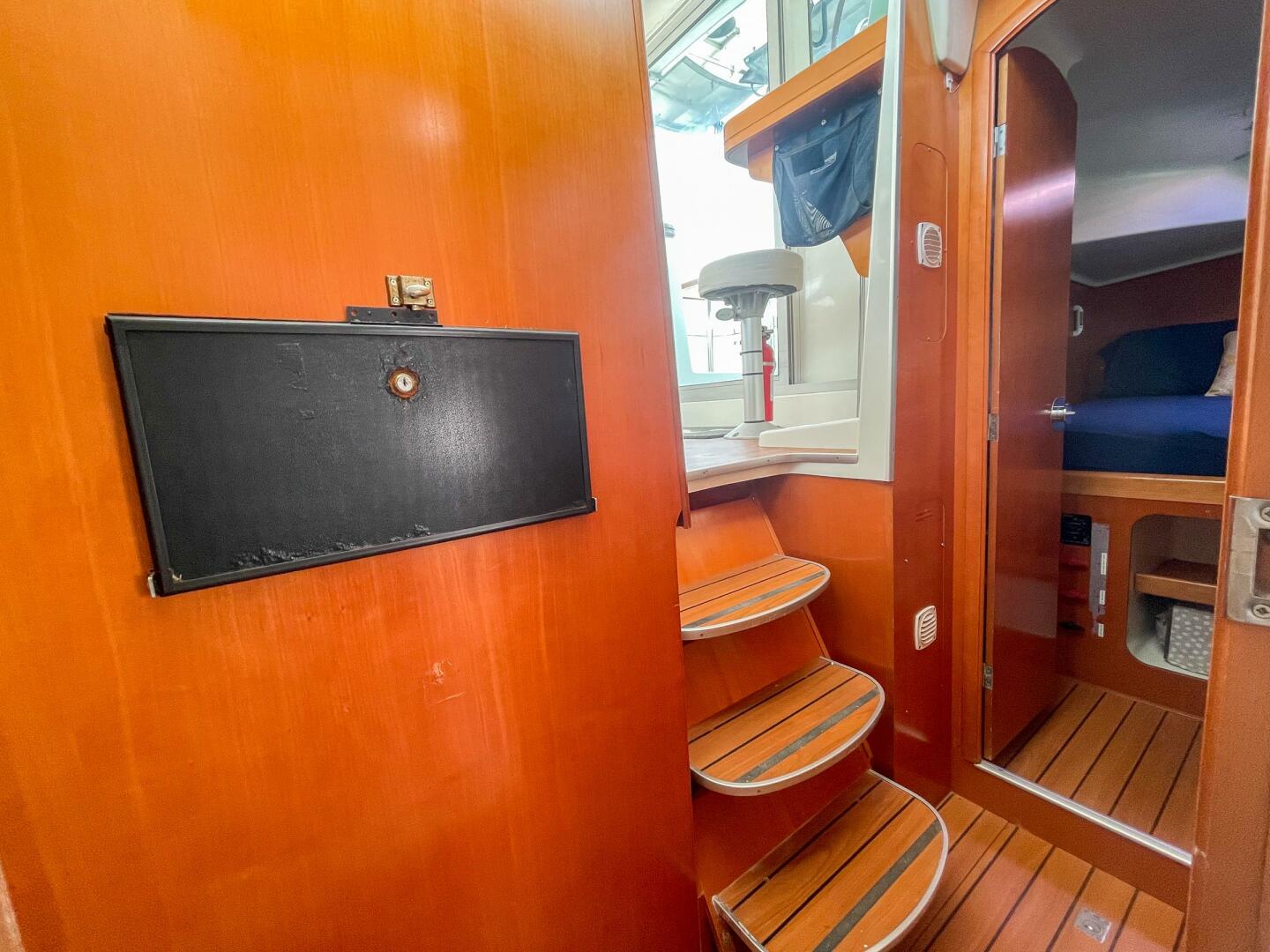 38ft Lagoon Yacht For Sale