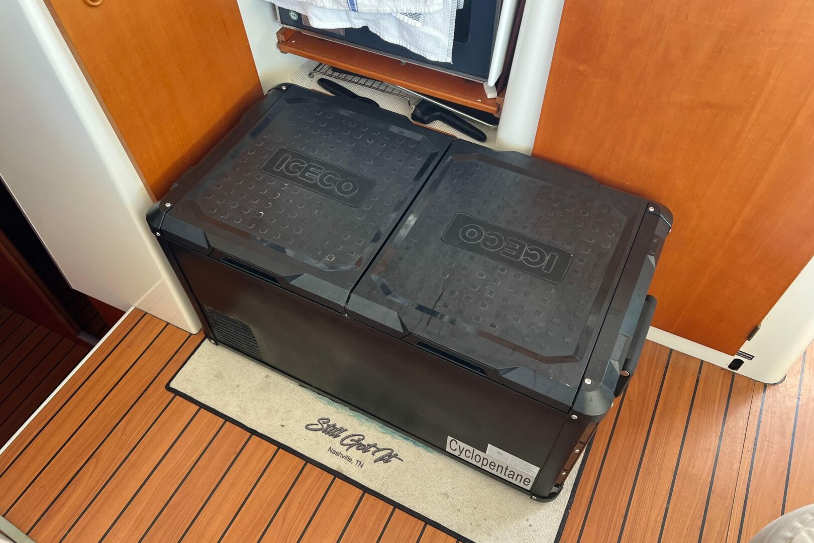 38ft Lagoon Yacht For Sale