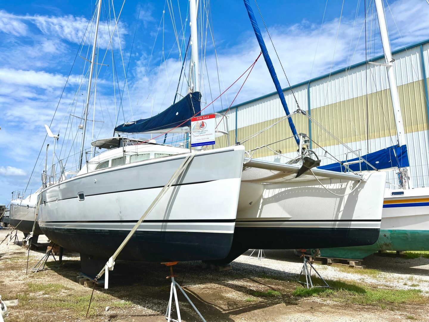 38ft Lagoon Yacht For Sale