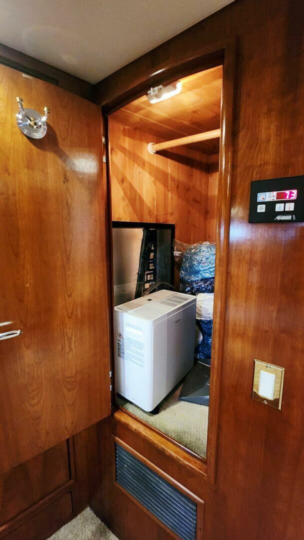 Kateri Marie 53ft Carver Yacht For Sale