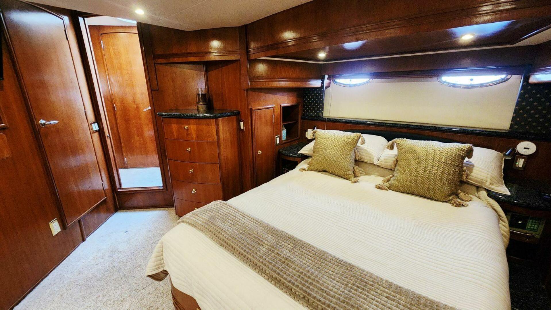 Kateri Marie 53ft Carver Yacht For Sale