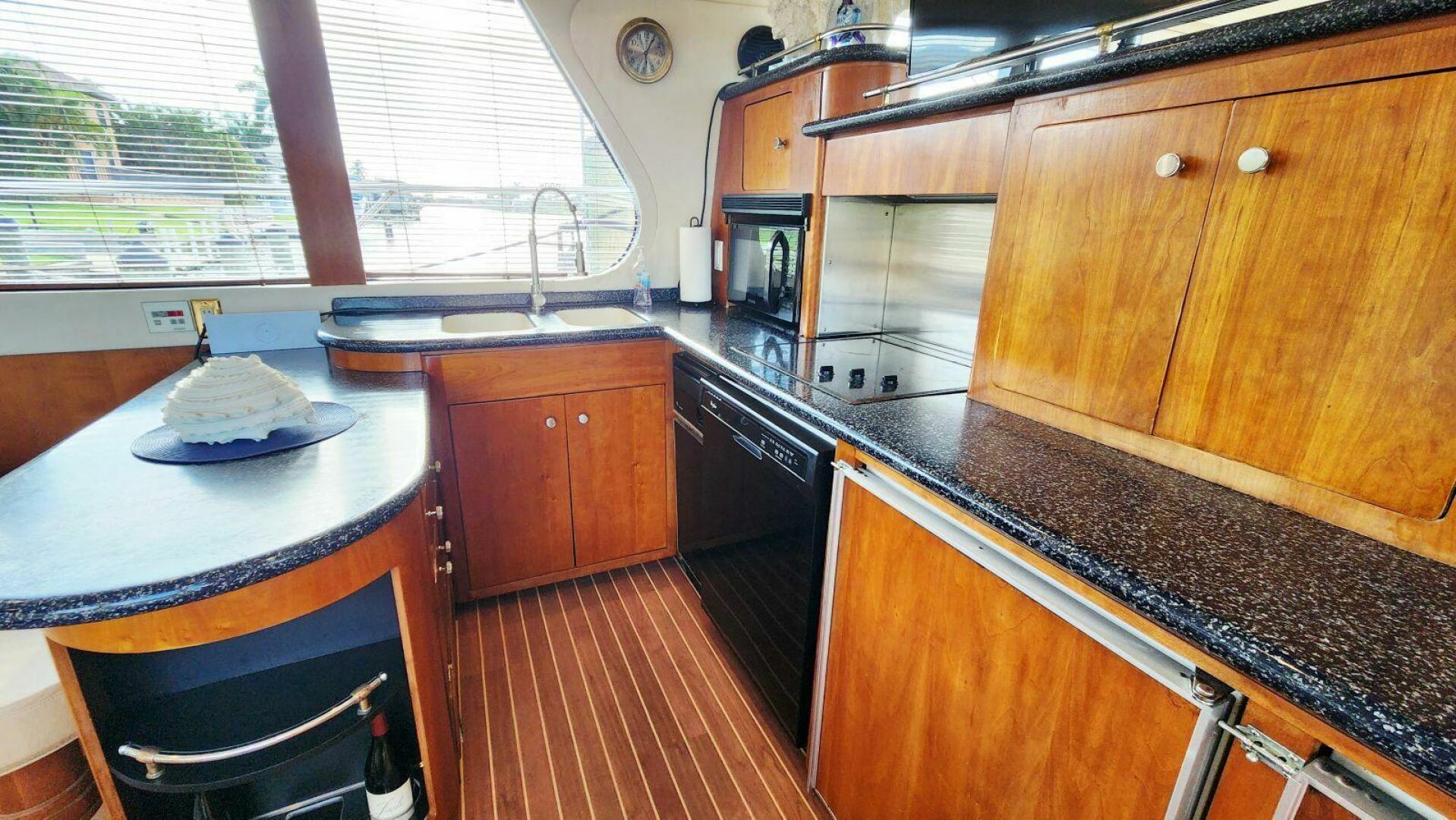 Kateri Marie 53ft Carver Yacht For Sale