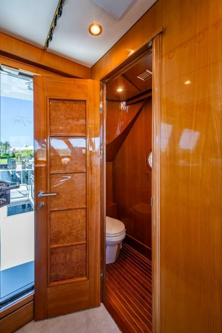 Somewhere In Time 78ft Ocean Alexander Yacht For Sale