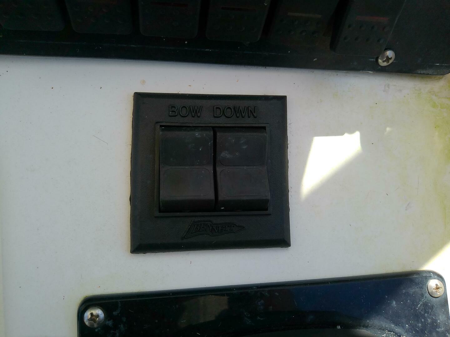 Forever Young 28ft Boston Whaler Yacht For Sale