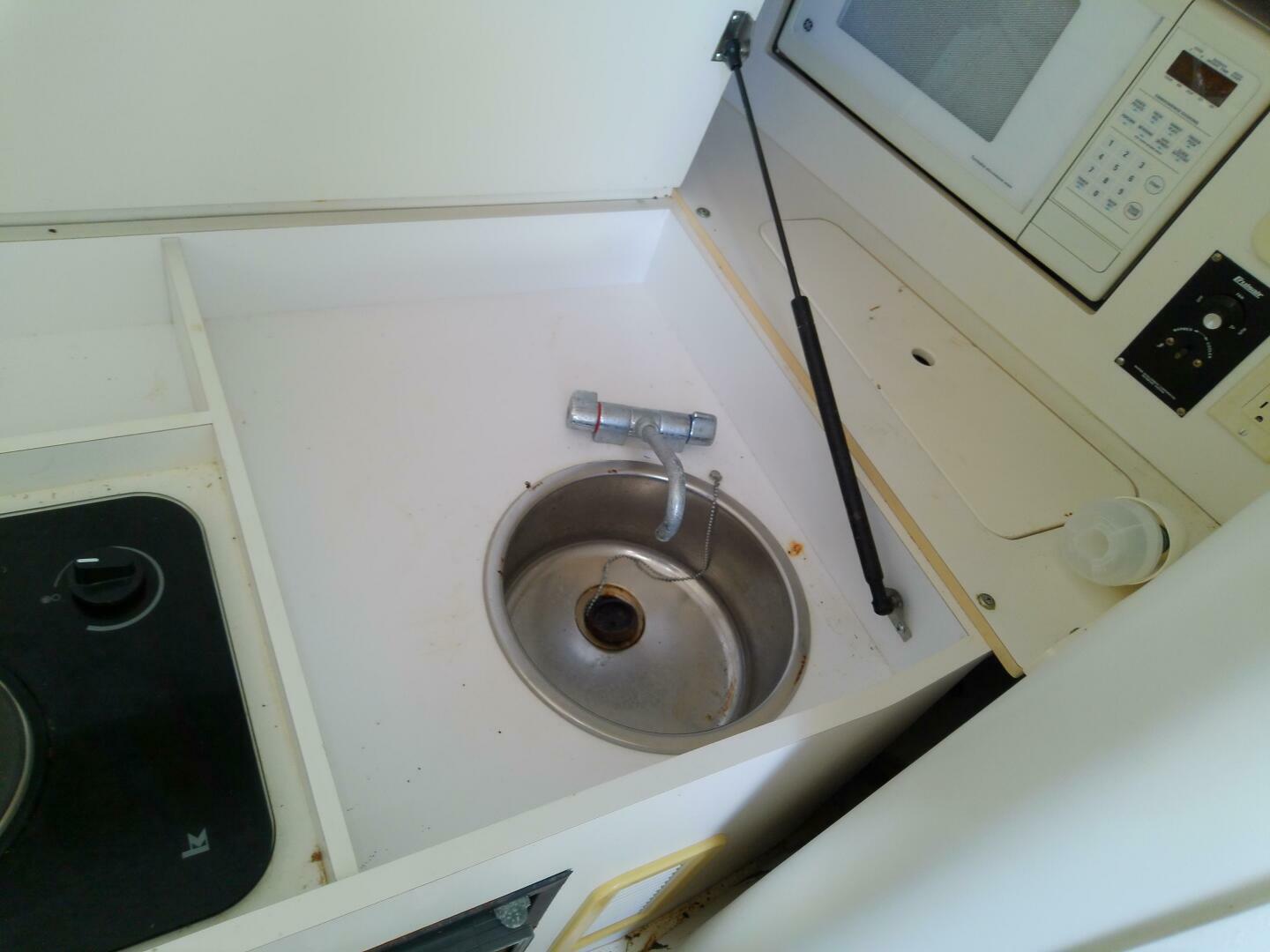 Forever Young 28ft Boston Whaler Yacht For Sale