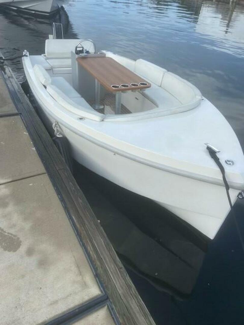 2022 Rand 18' Electric Boat