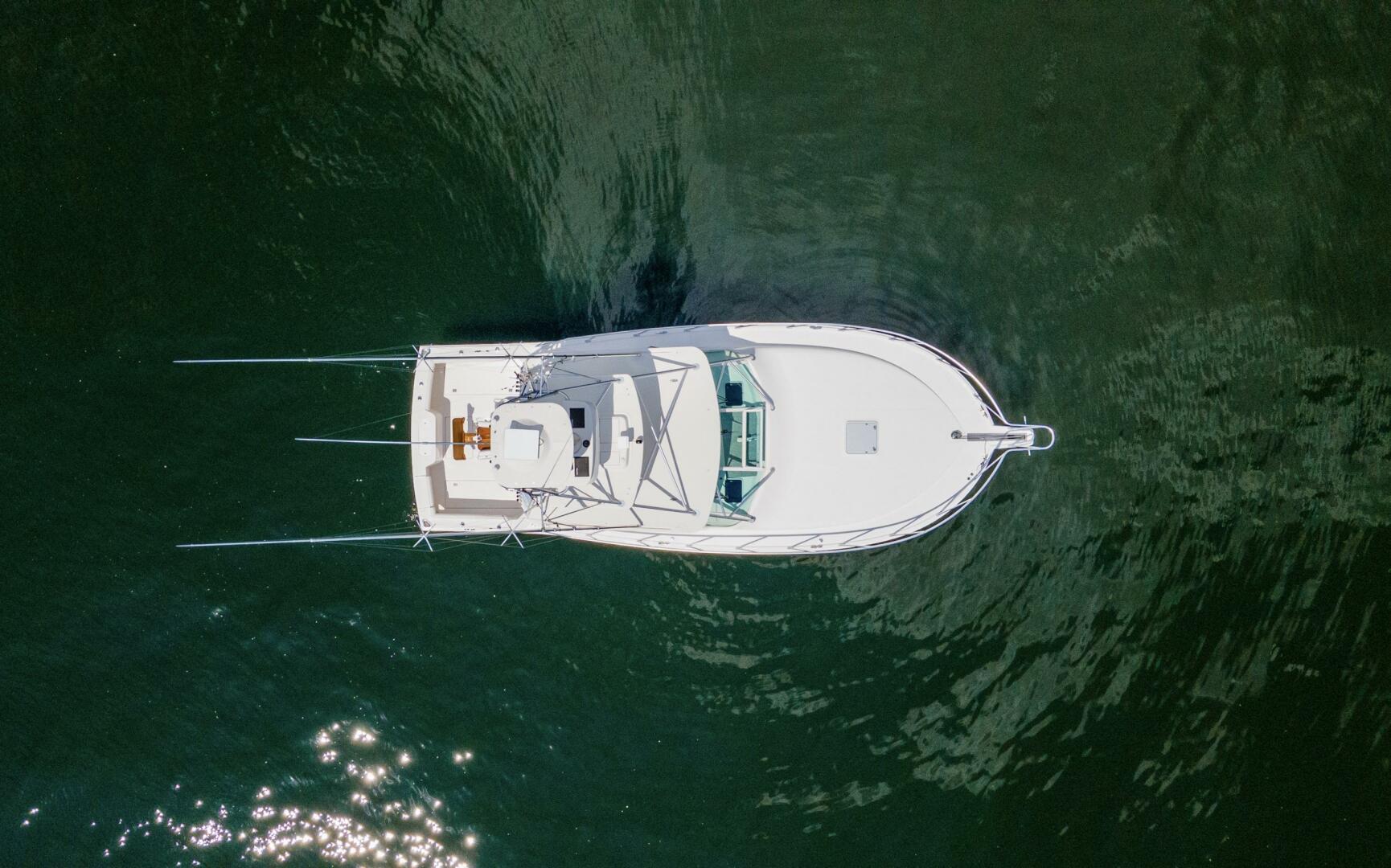 2007 40 Cabo Express Big Blue Exterior (11)