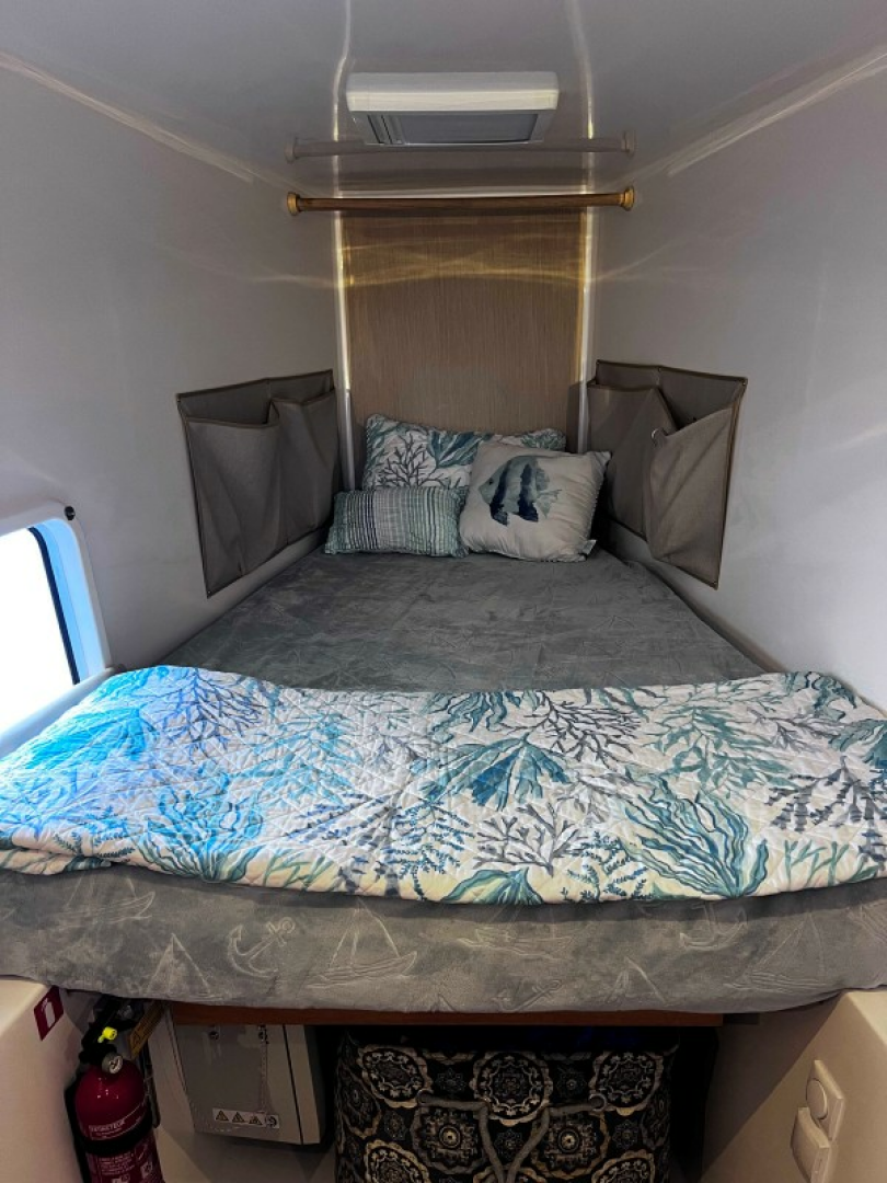 MERAKI 43ft Neel Yacht For Sale