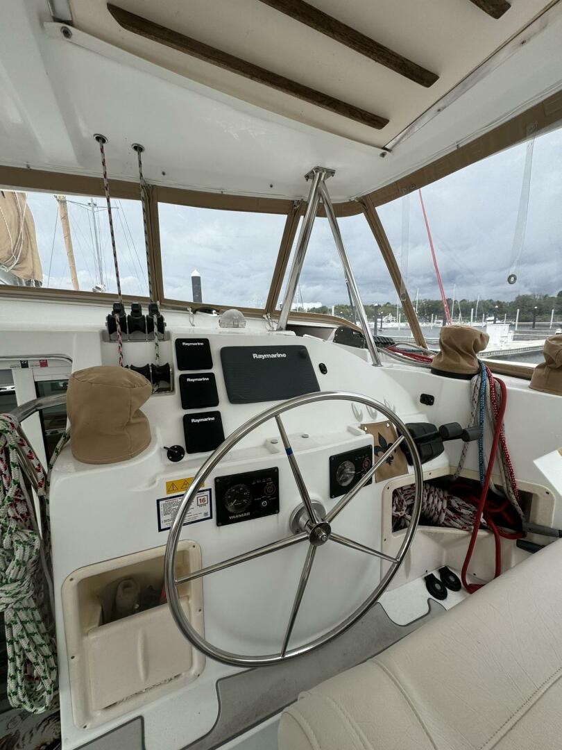 Anchored Soul 42ft Lagoon Yacht For Sale