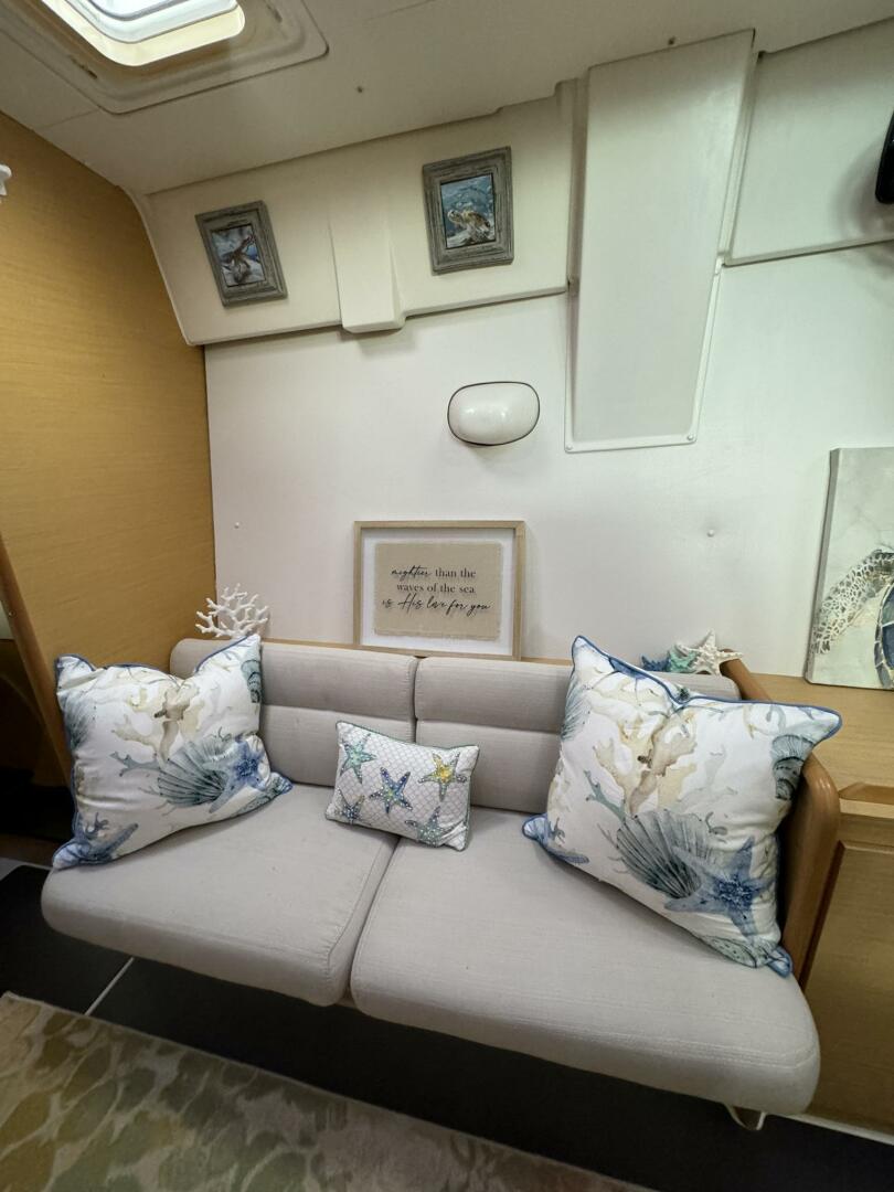 Anchored Soul 42ft Lagoon Yacht For Sale