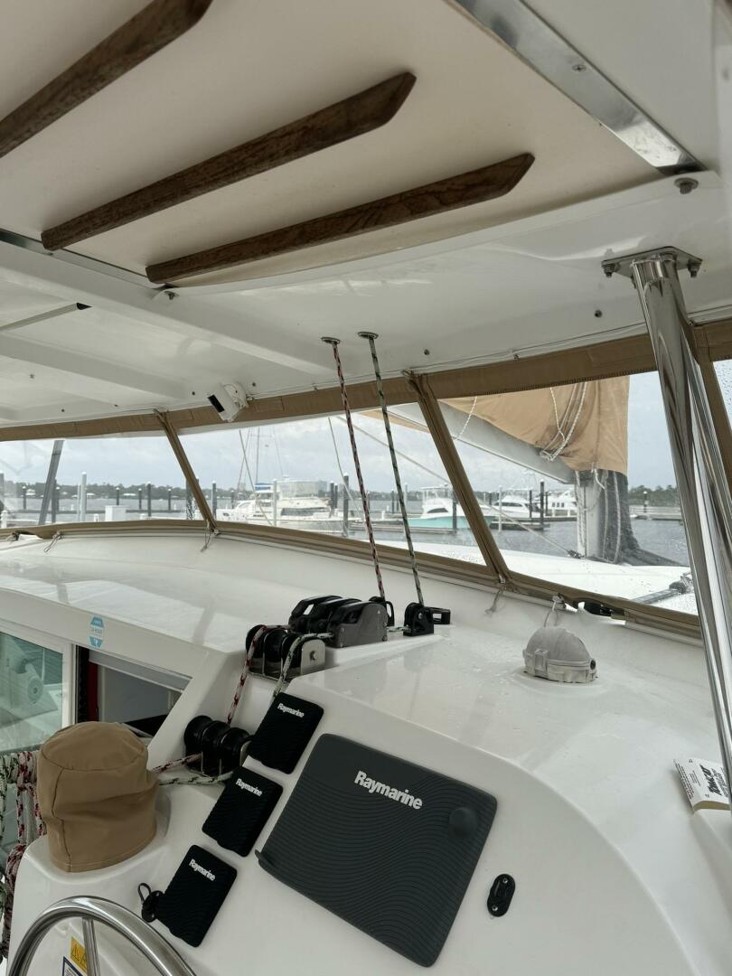 Anchored Soul 42ft Lagoon Yacht For Sale