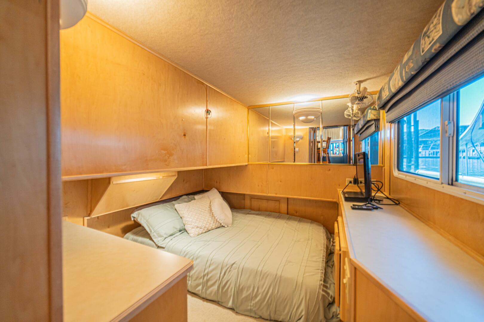 Elizabeth Grace 75ft Sharpe Yacht For Sale