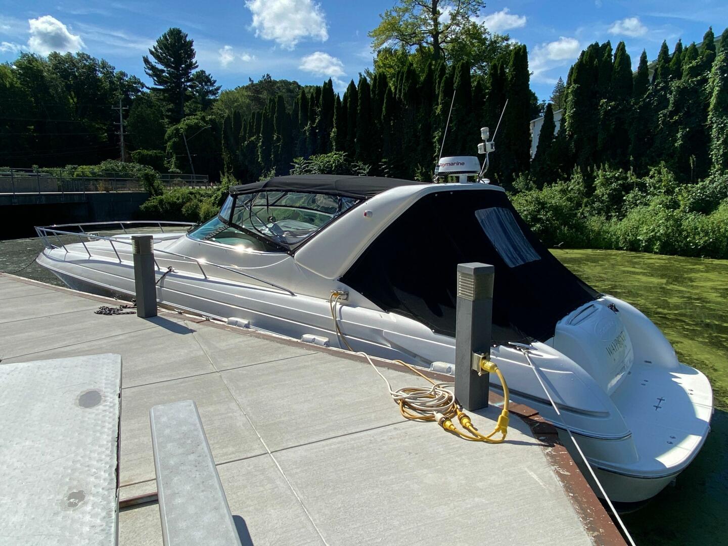 47ft Riviera Yacht For Sale