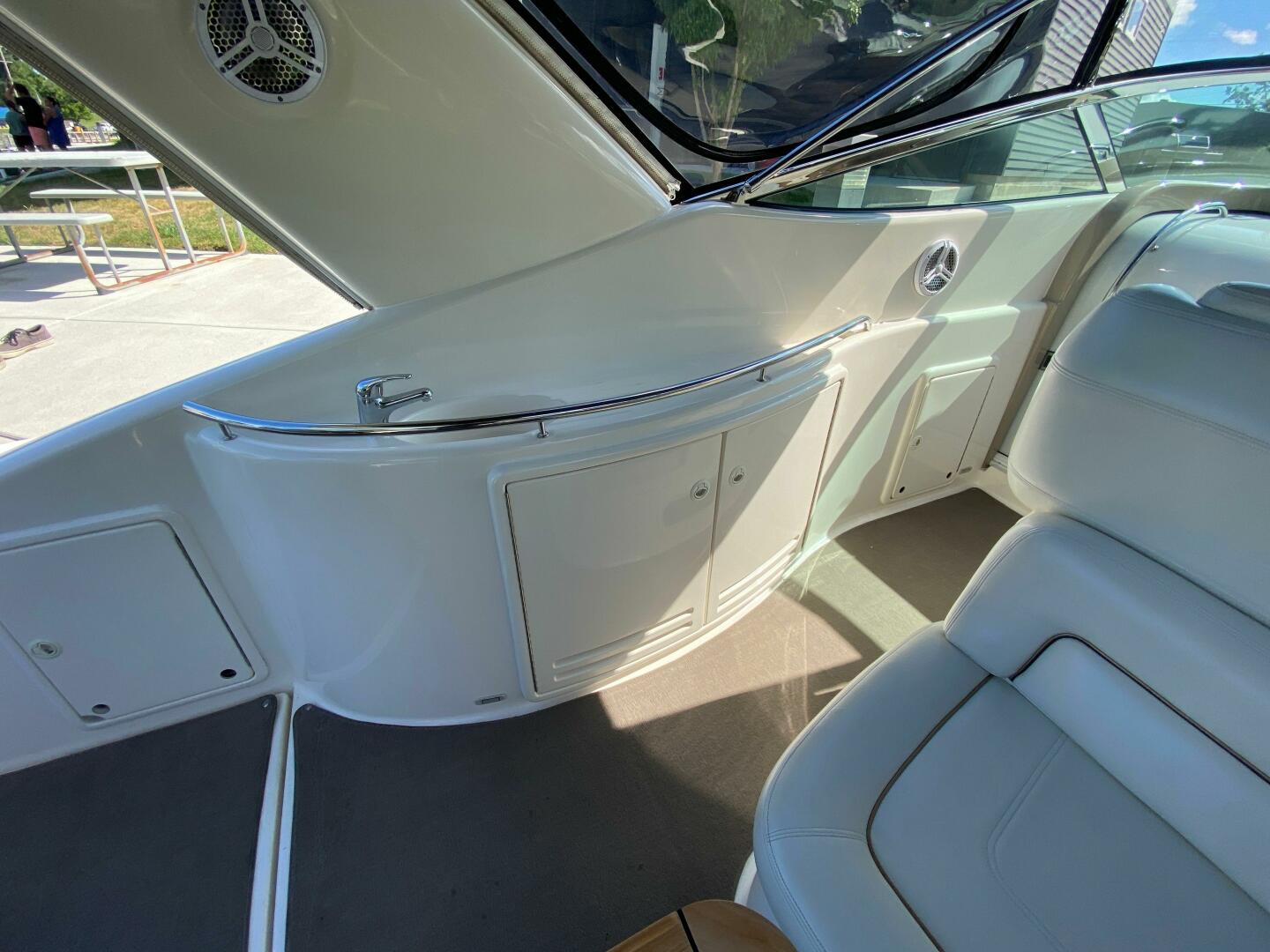 47ft Riviera Yacht For Sale