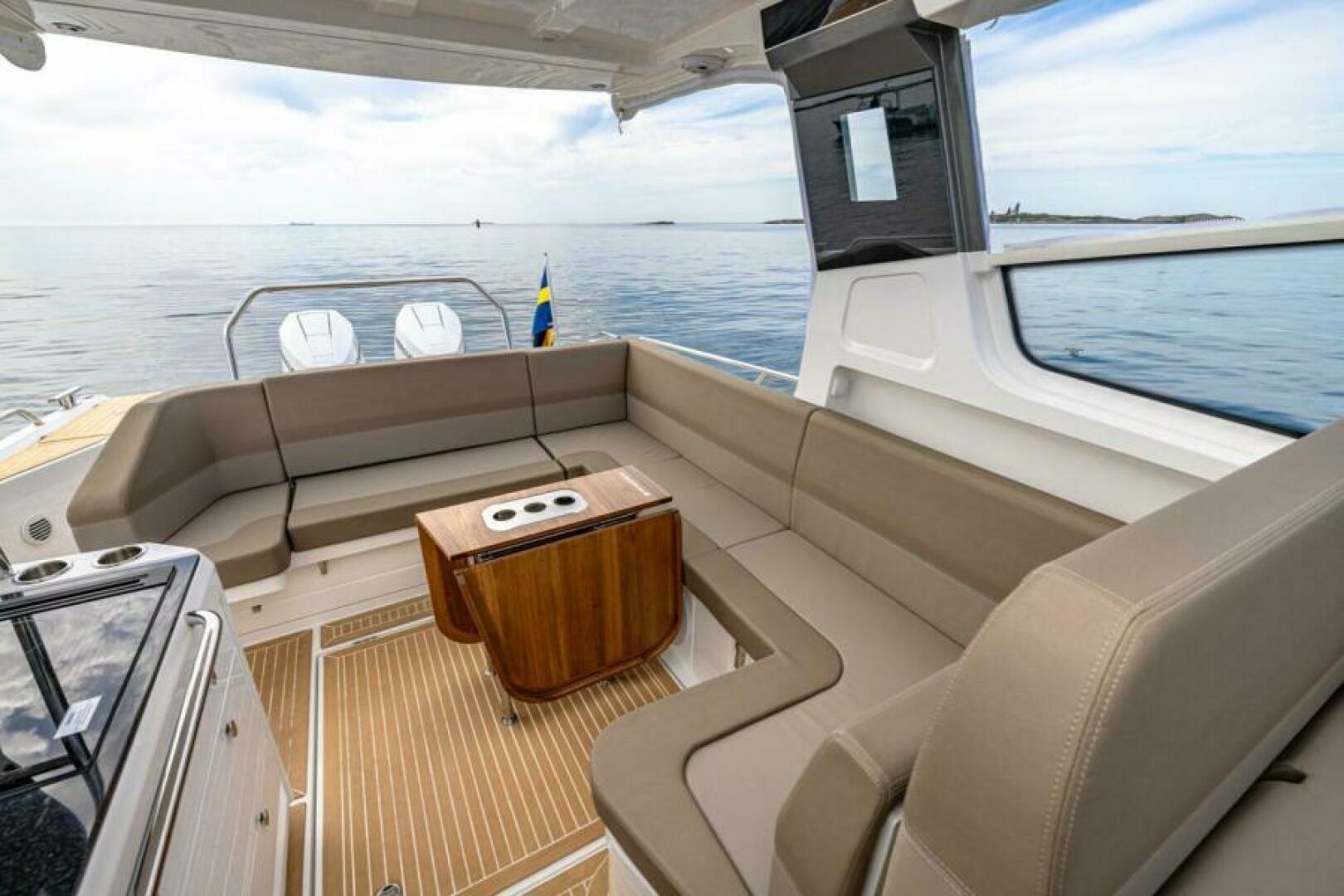 40ft Nimbus Yacht For Sale