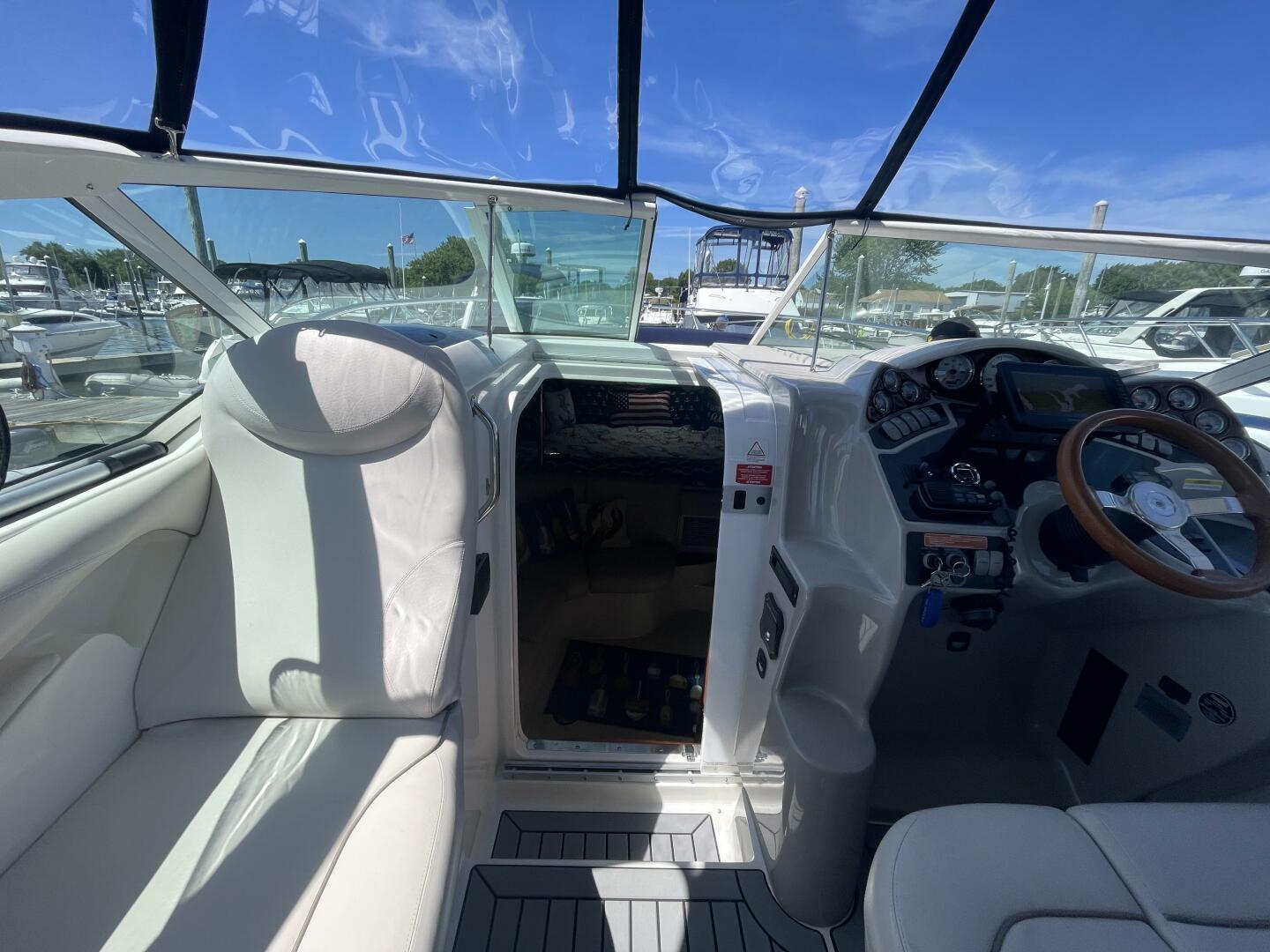 28ft Doral Yacht For Sale