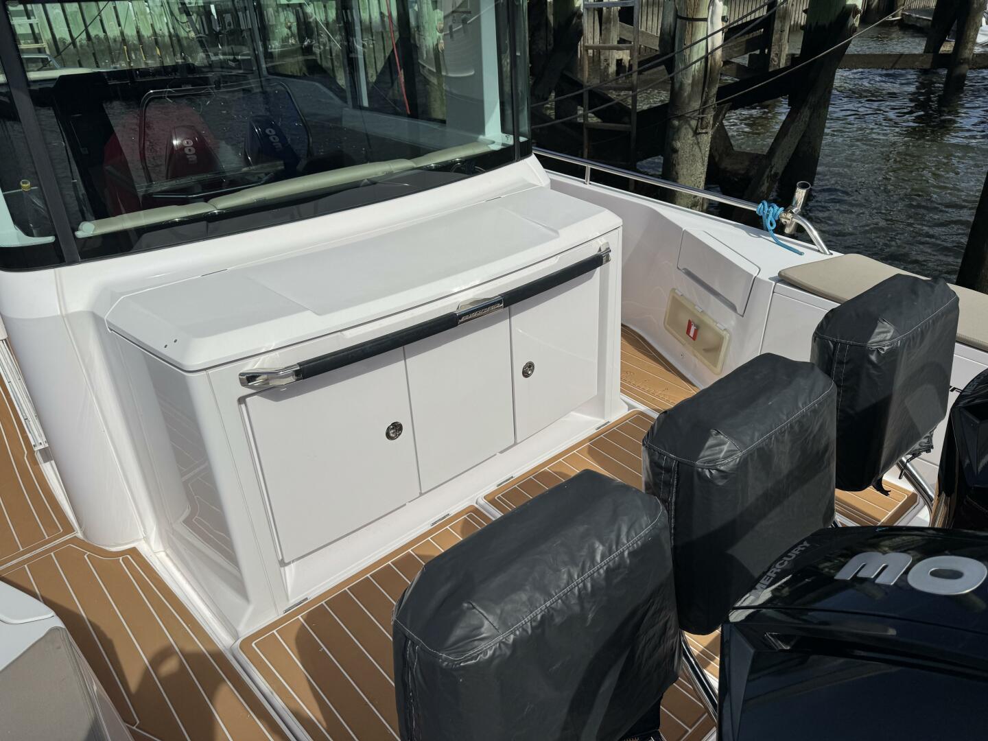 37ft Axopar Yacht For Sale