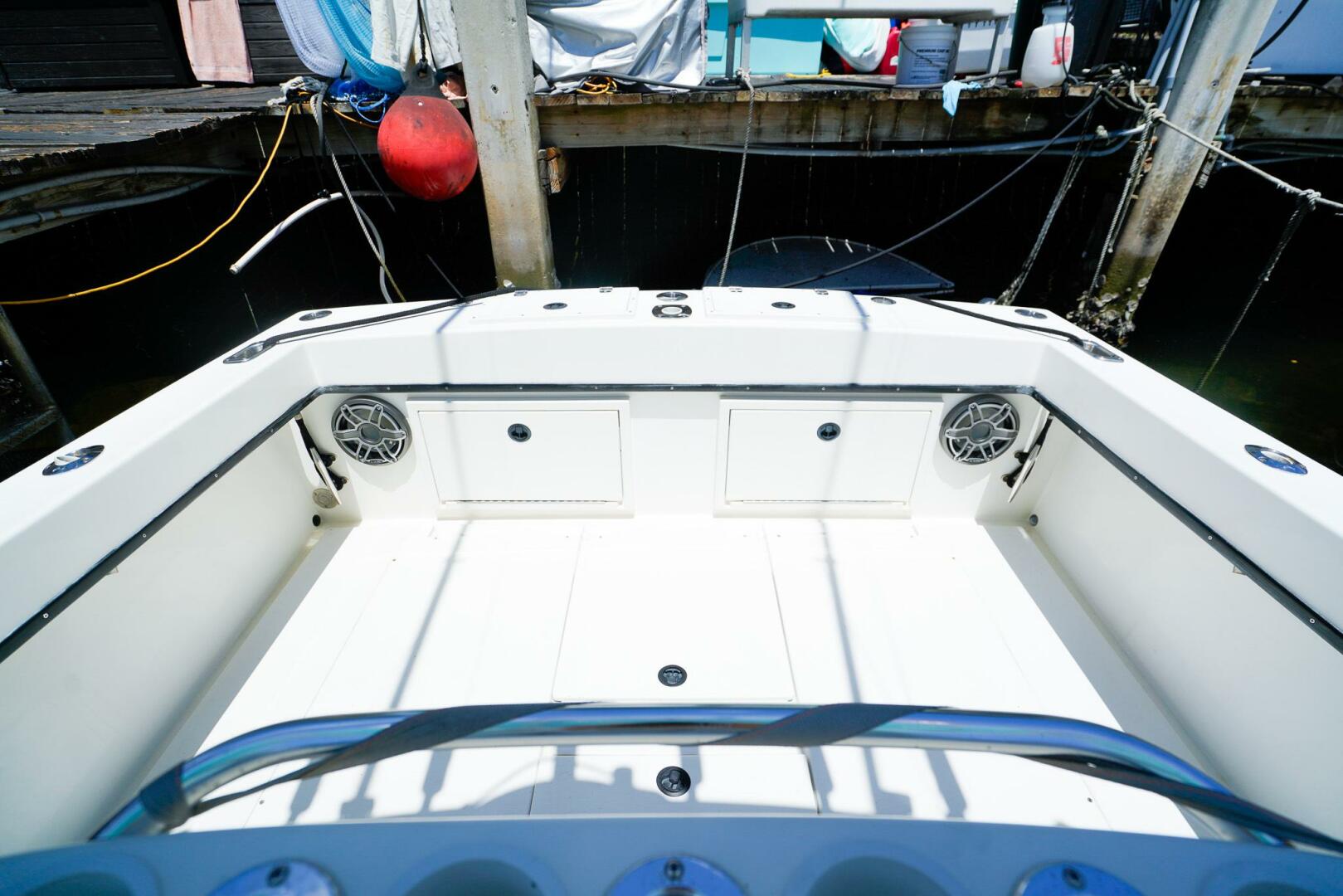 GET REEL 28ft Whitewater Yacht For Sale