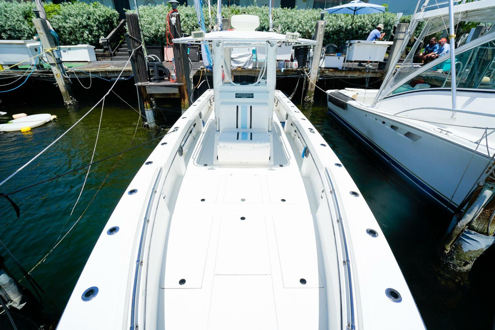 GET REEL 28ft Whitewater Yacht For Sale