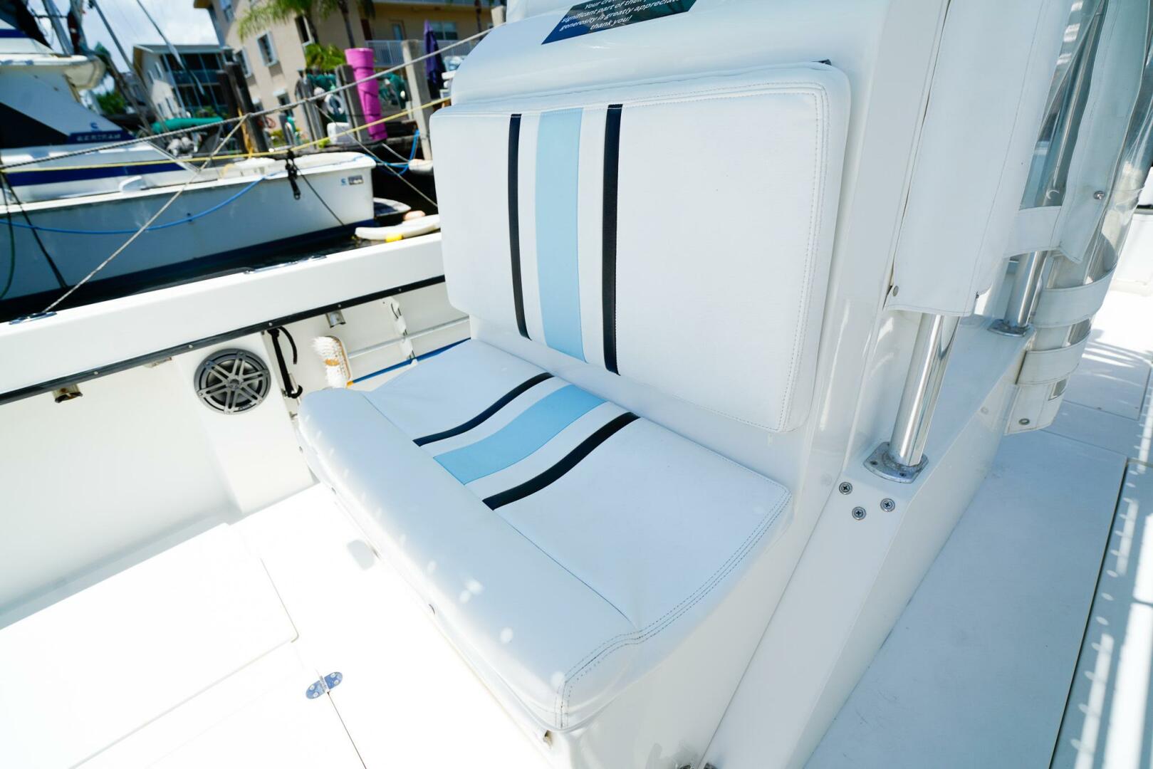 GET REEL 28ft Whitewater Yacht For Sale