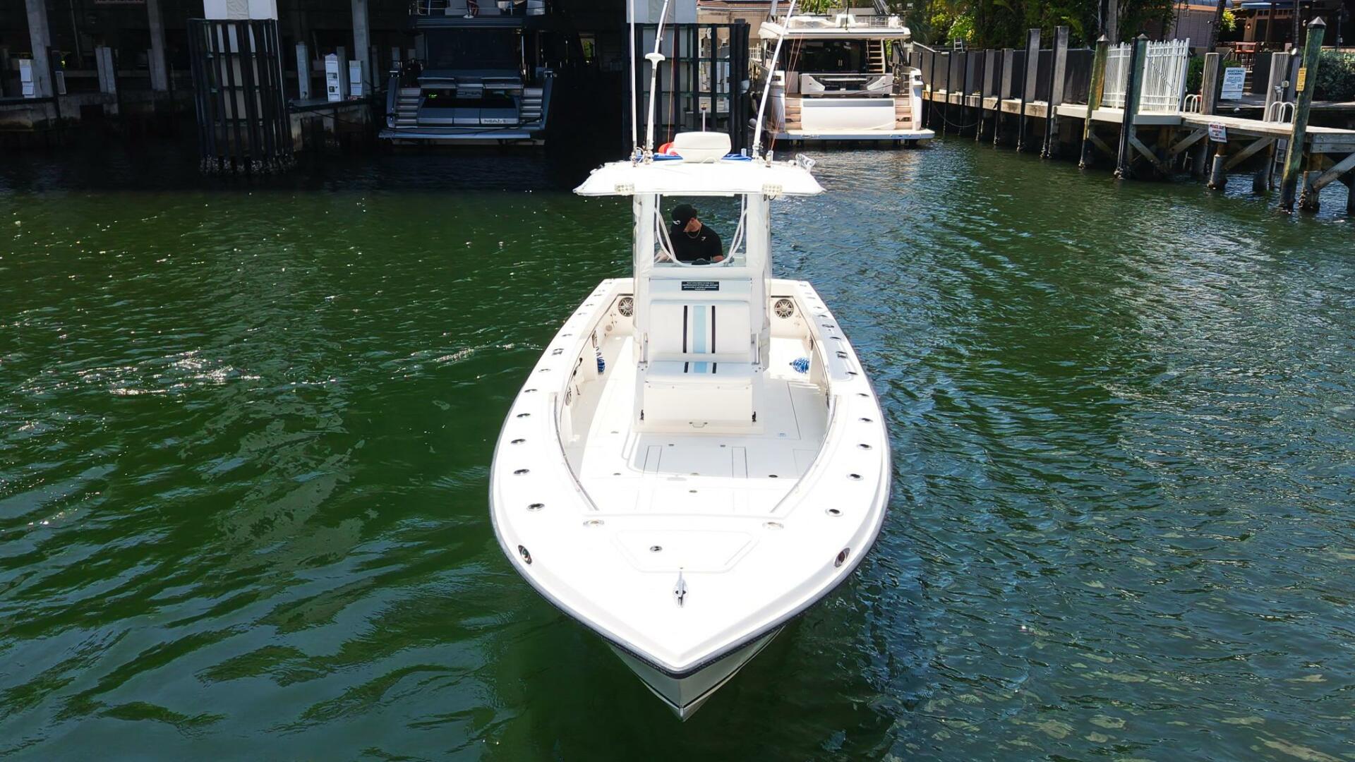 GET REEL 28ft Whitewater Yacht For Sale