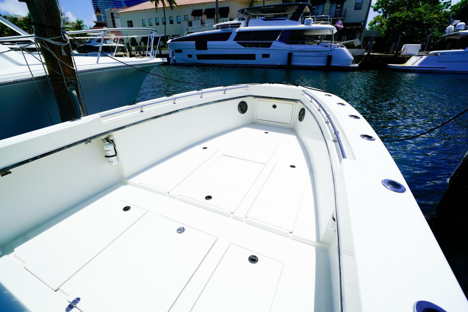 GET REEL 28ft Whitewater Yacht For Sale