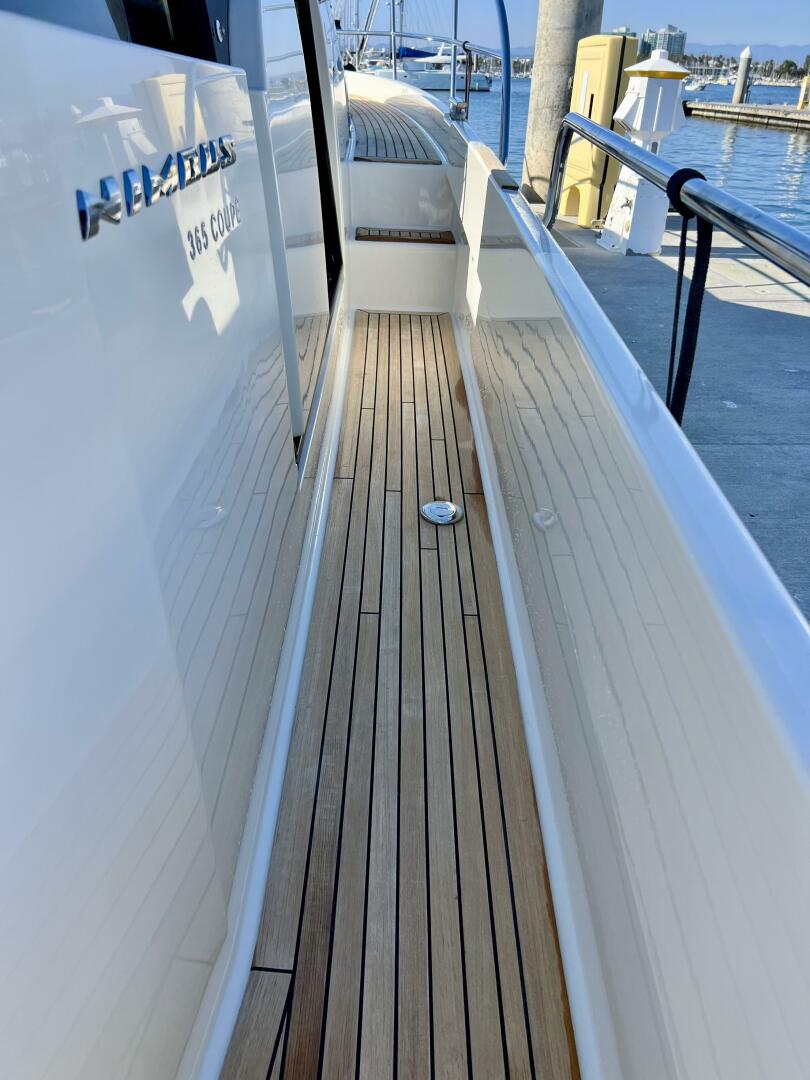 Kala 38ft Nimbus Yacht For Sale