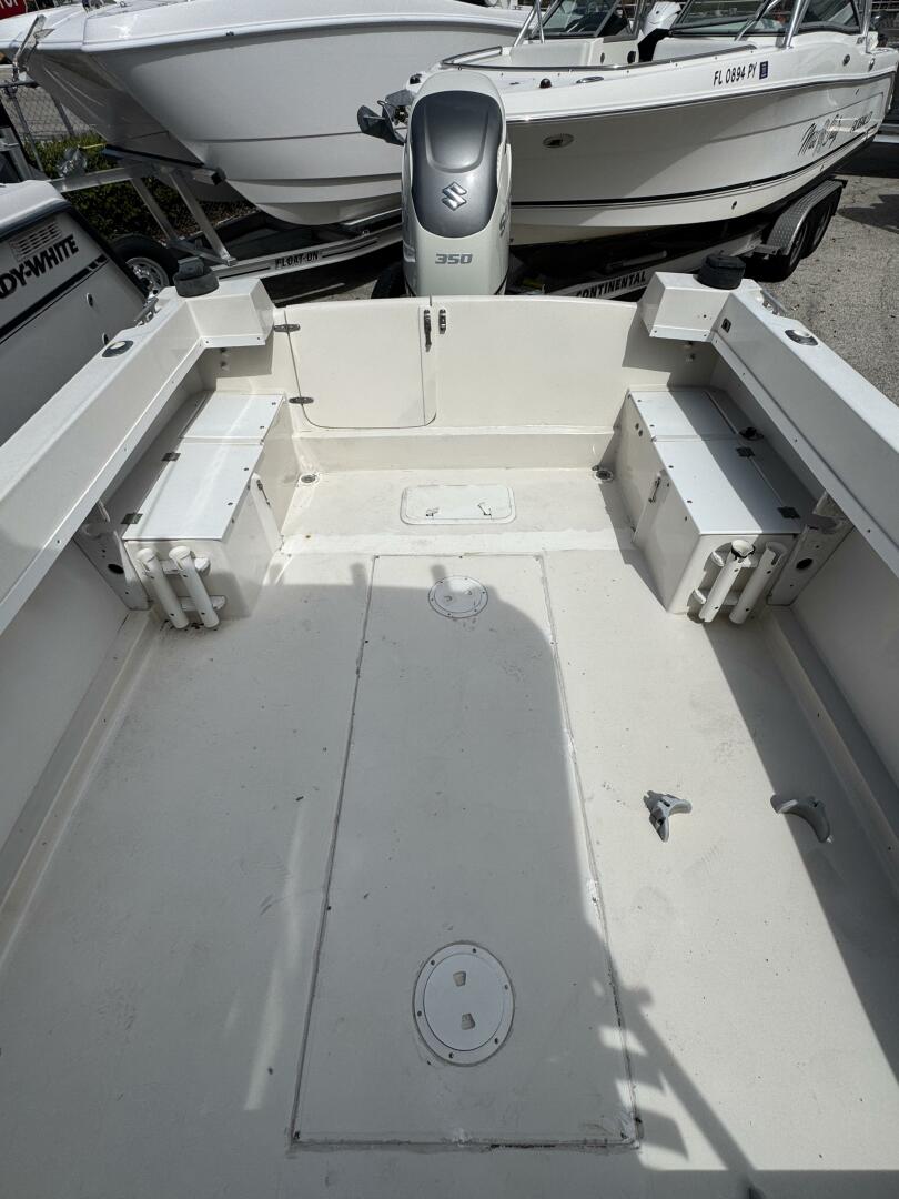 24ft Grady White Yacht For Sale
