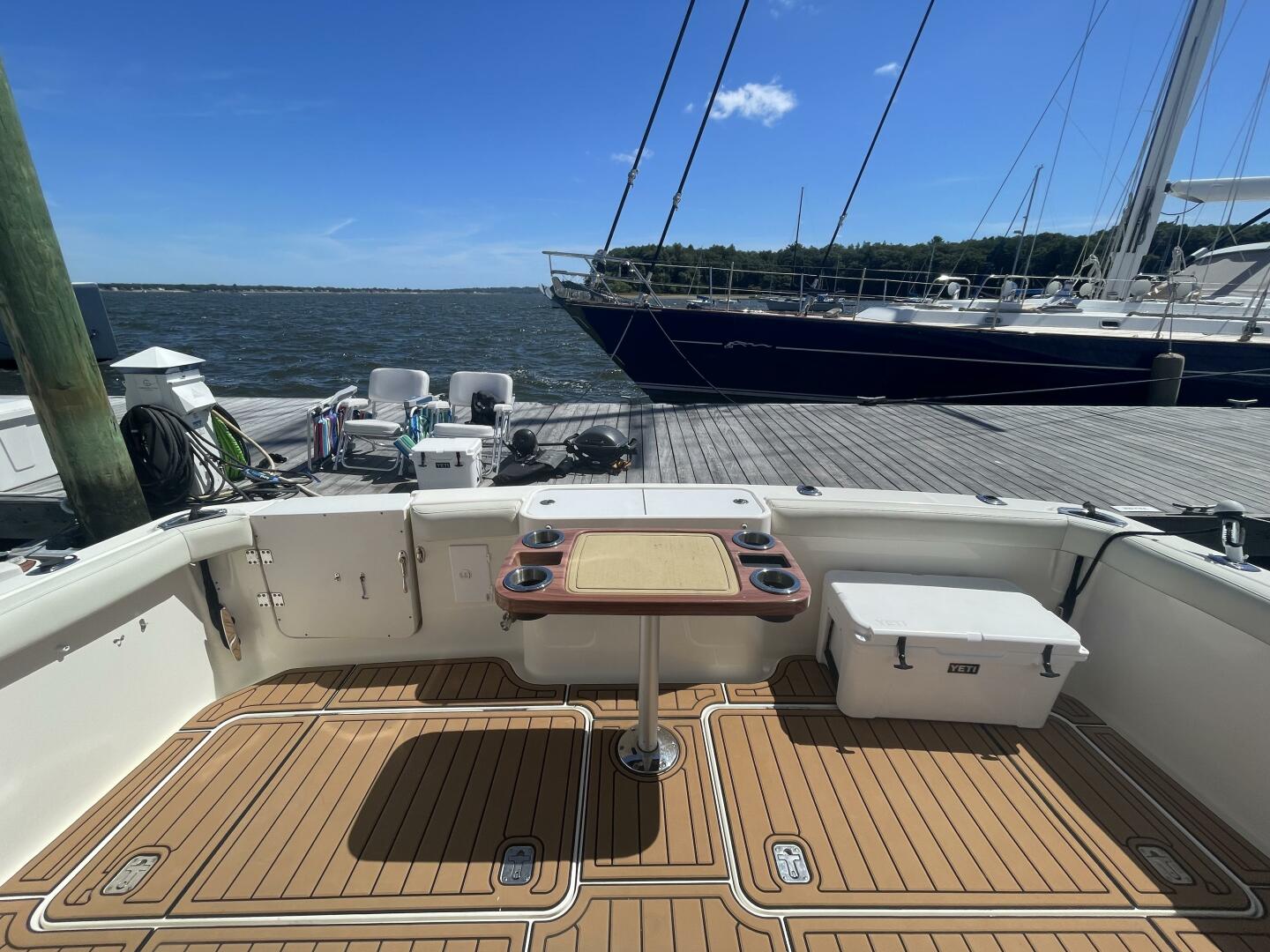 38ft Silverton Yacht For Sale