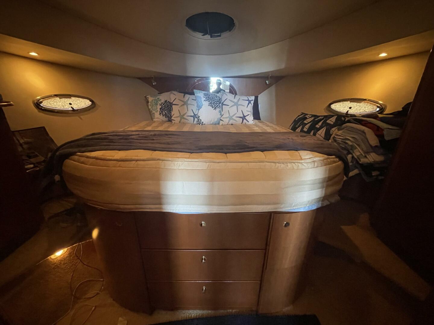 38ft Silverton Yacht For Sale