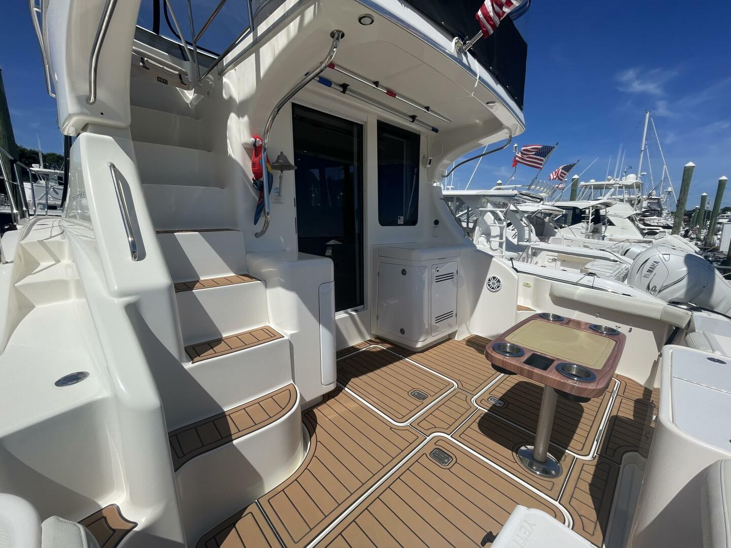 38ft Silverton Yacht For Sale