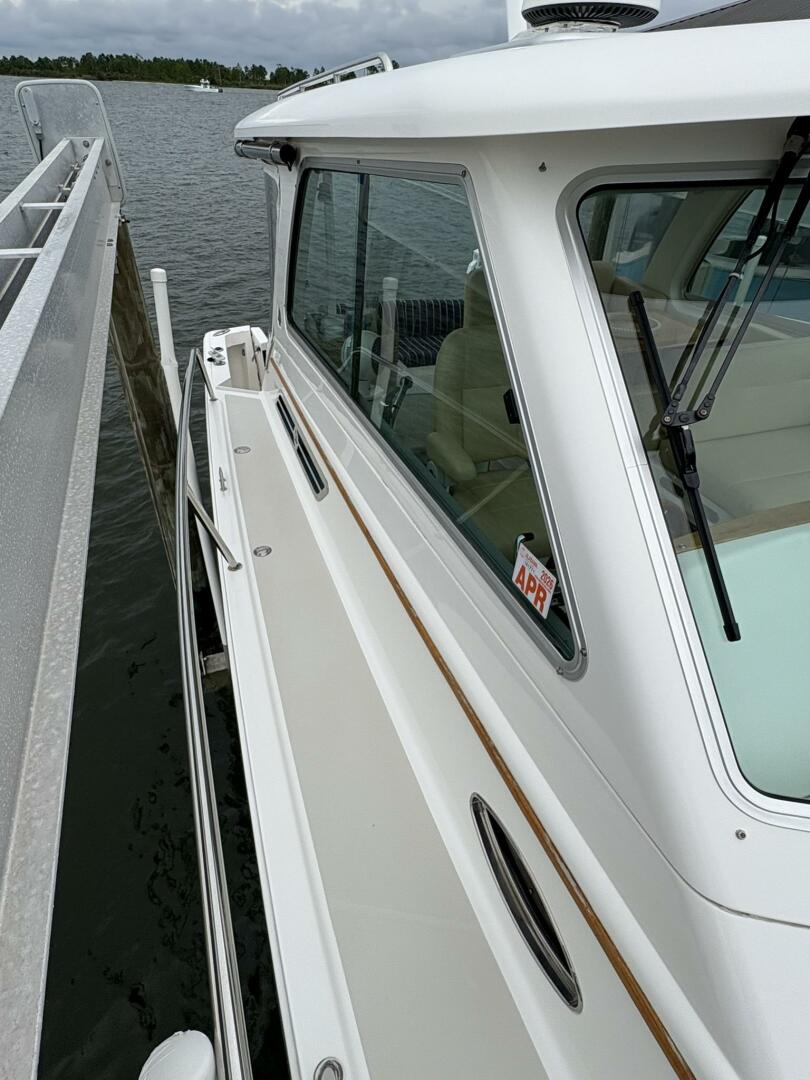 34ft Back Cove Yacht For Sale