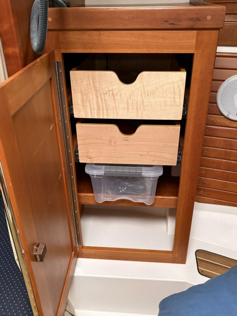 34ft Back Cove Yacht For Sale