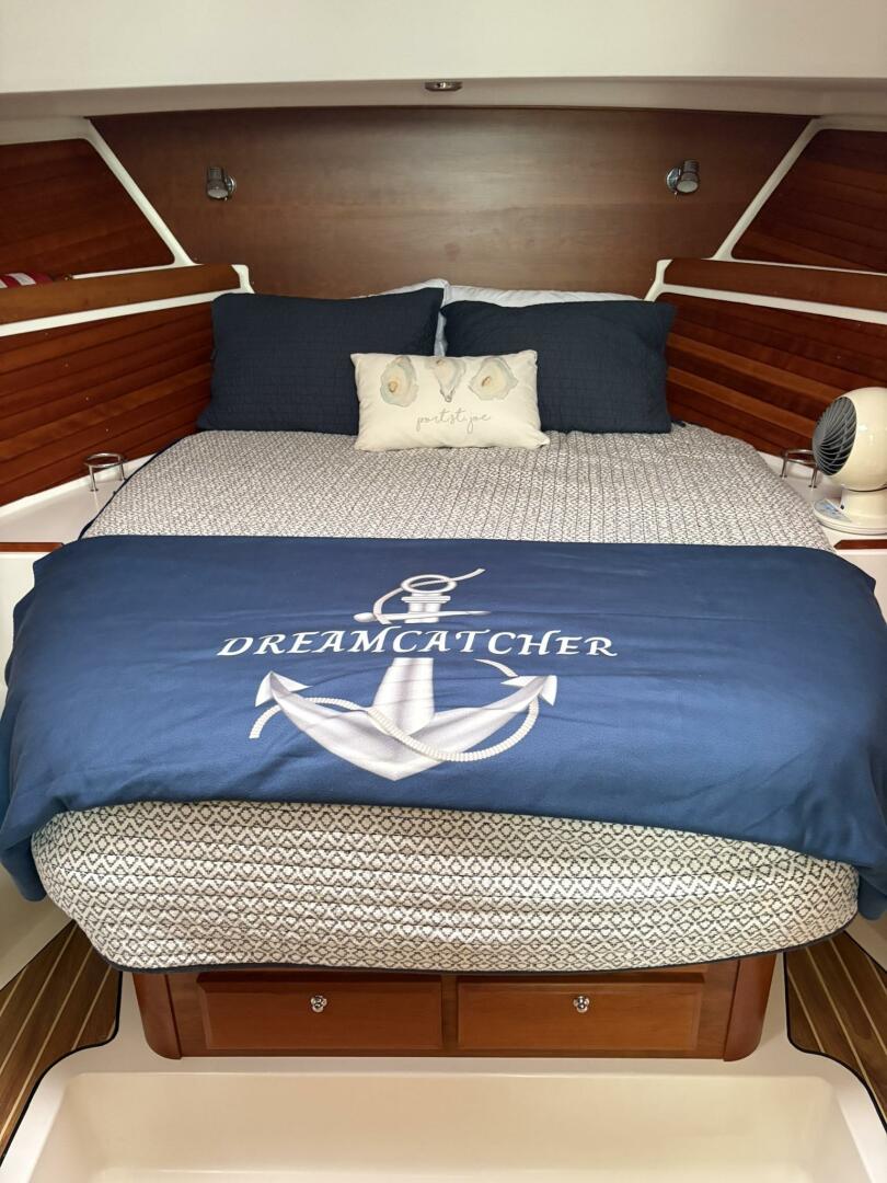 34ft Back Cove Yacht For Sale