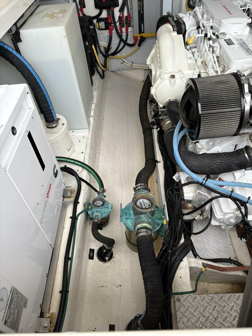 34ft Back Cove Yacht For Sale