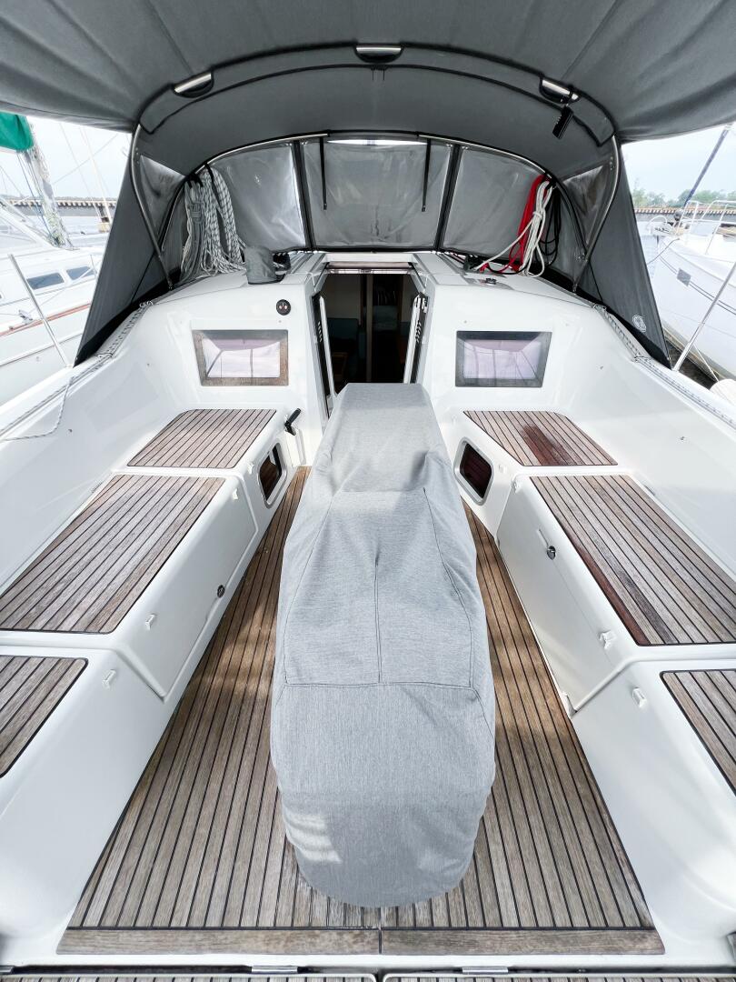 SILVER GIRL 41ft Jeanneau Yacht For Sale