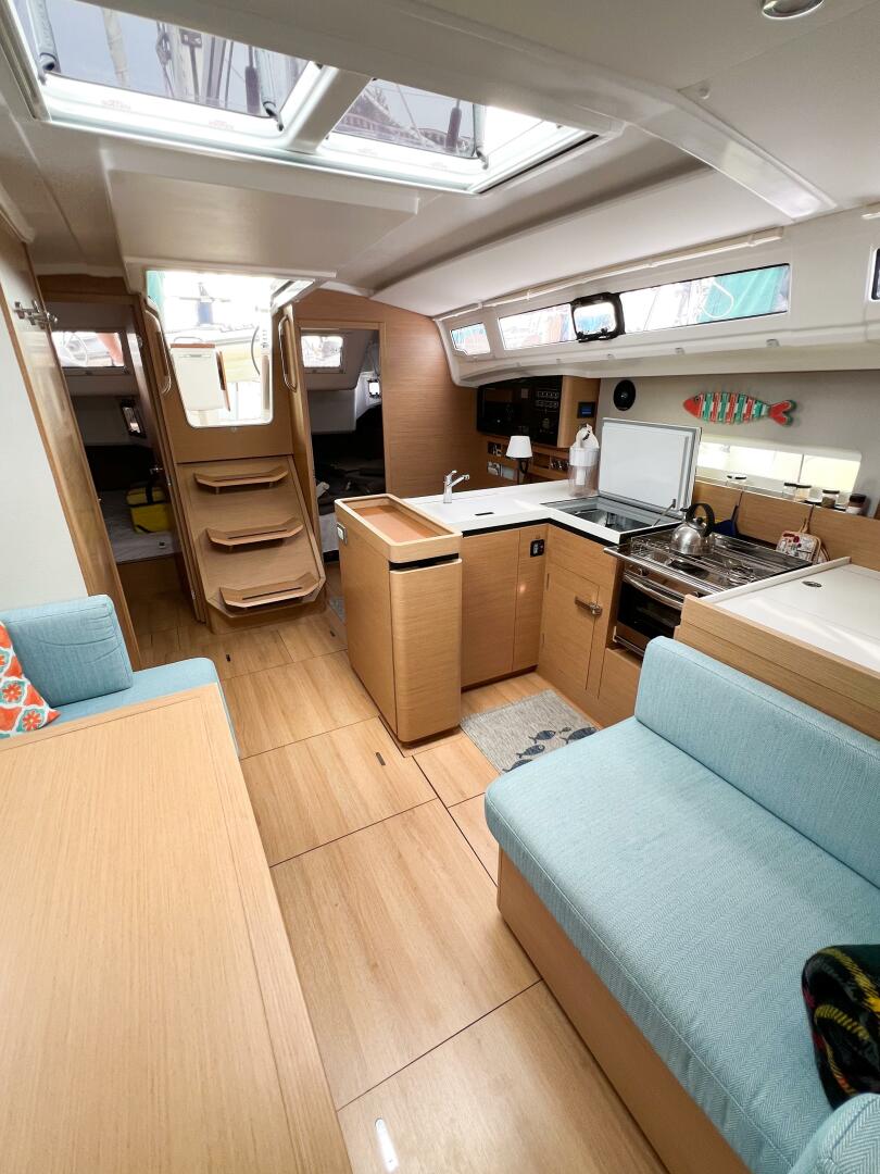 SILVER GIRL 41ft Jeanneau Yacht For Sale