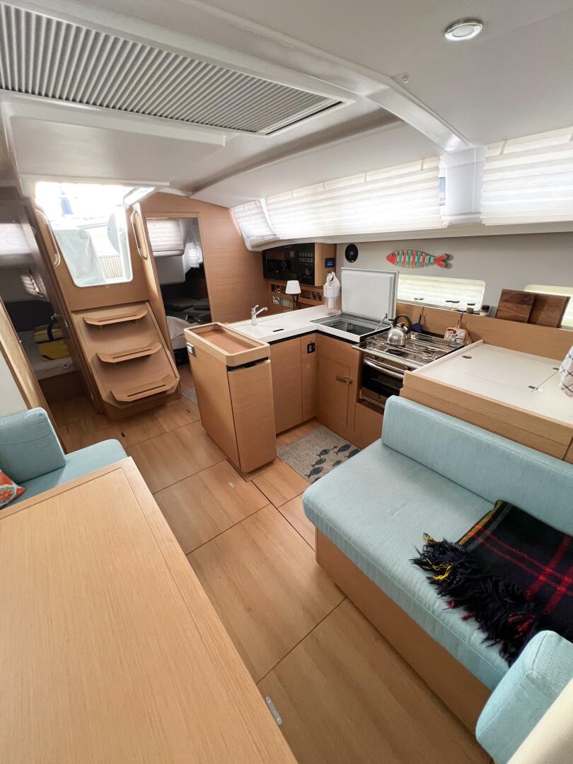 SILVER GIRL 41ft Jeanneau Yacht For Sale