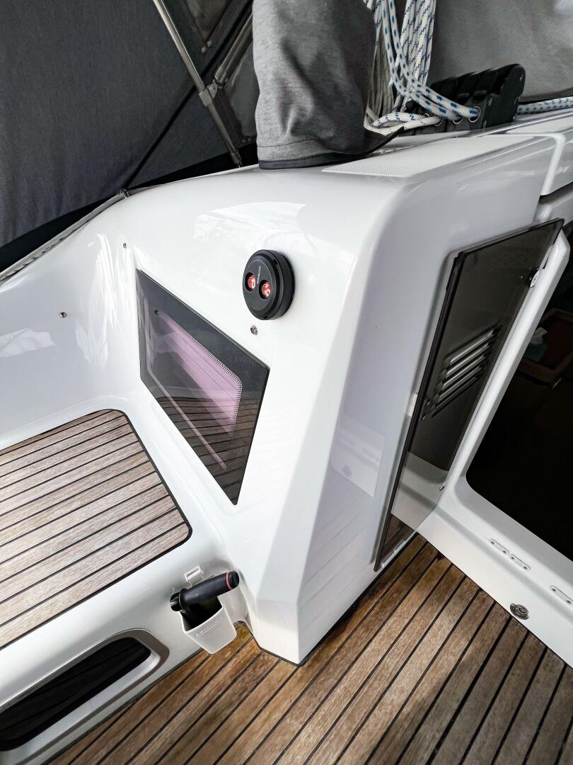 SILVER GIRL 41ft Jeanneau Yacht For Sale