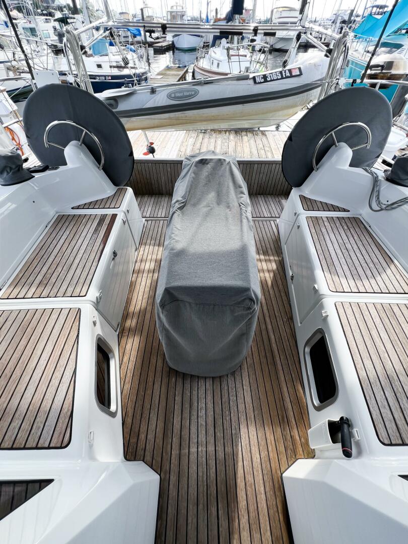 SILVER GIRL 41ft Jeanneau Yacht For Sale
