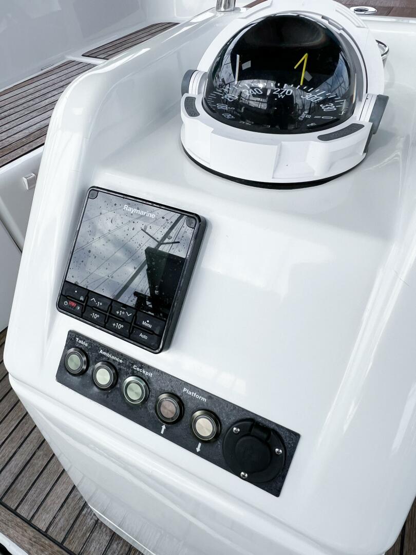 SILVER GIRL 41ft Jeanneau Yacht For Sale