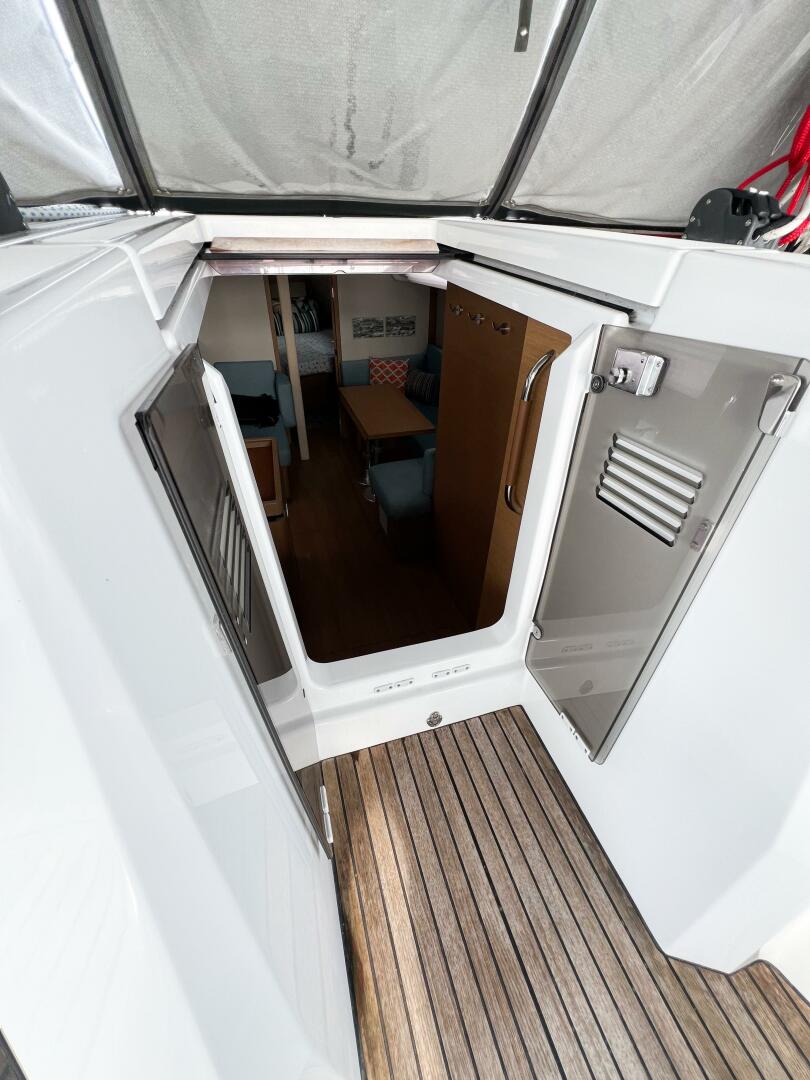 SILVER GIRL 41ft Jeanneau Yacht For Sale