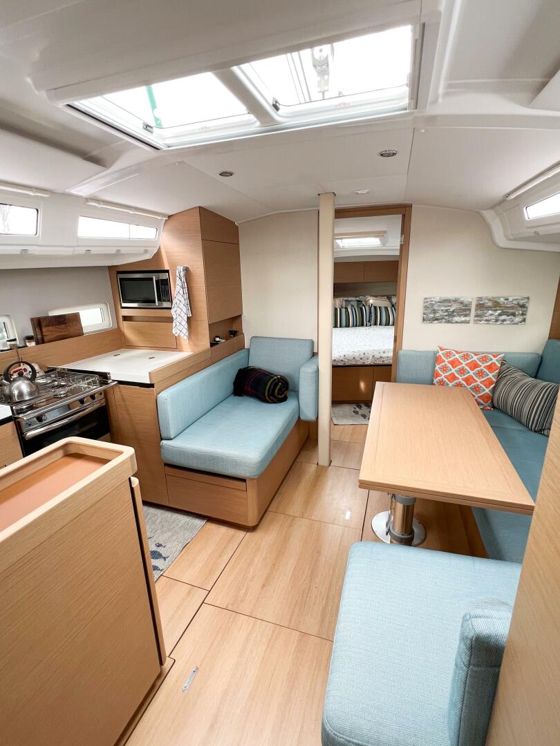 SILVER GIRL 41ft Jeanneau Yacht For Sale