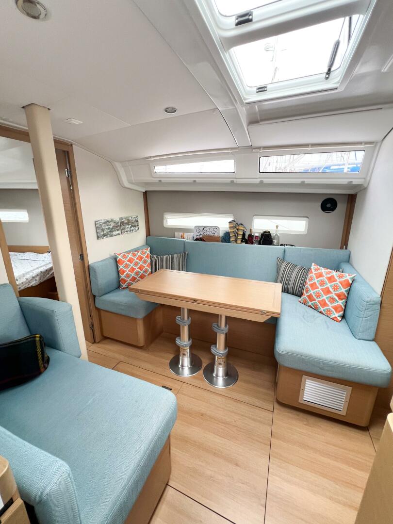 SILVER GIRL 41ft Jeanneau Yacht For Sale