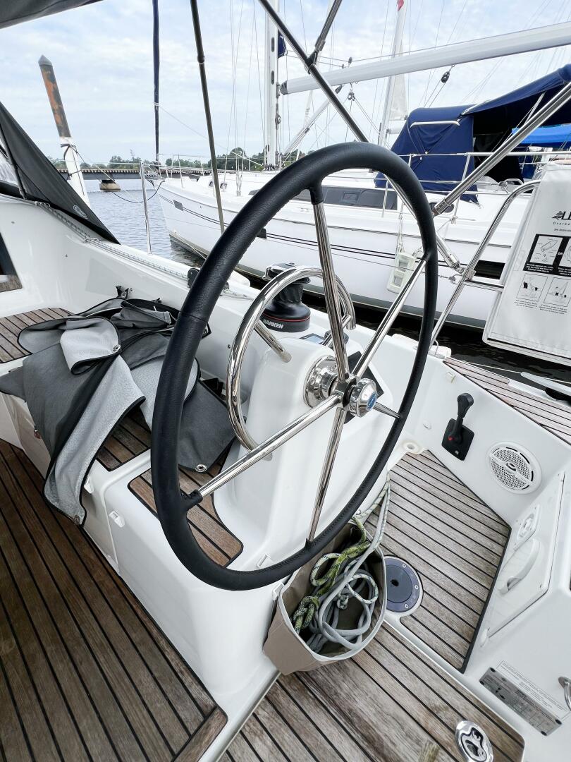 SILVER GIRL 41ft Jeanneau Yacht For Sale