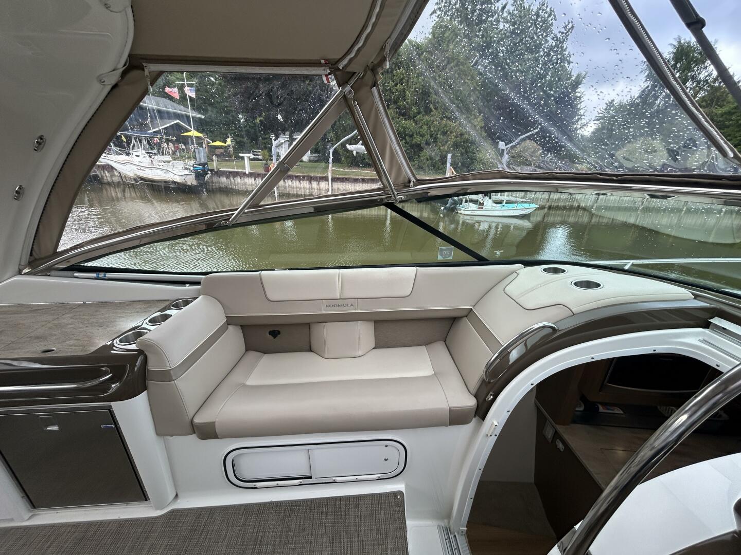 35ft Formula Yacht For Sale