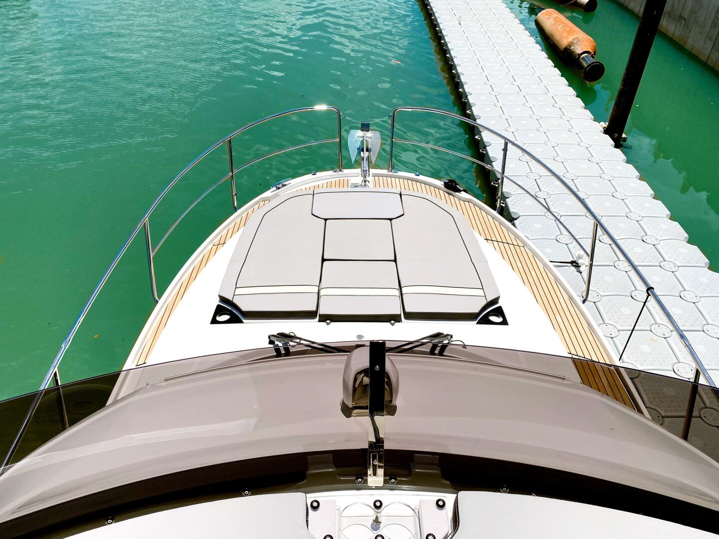 Pong Sang 35ft Jeanneau Yacht For Sale