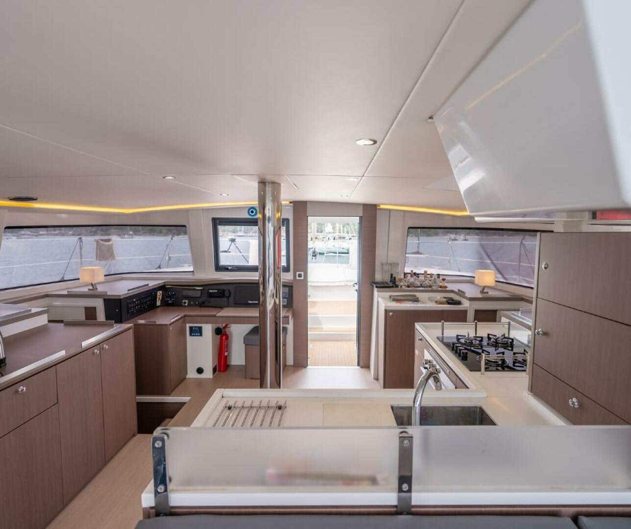 Bali 4.8 galley